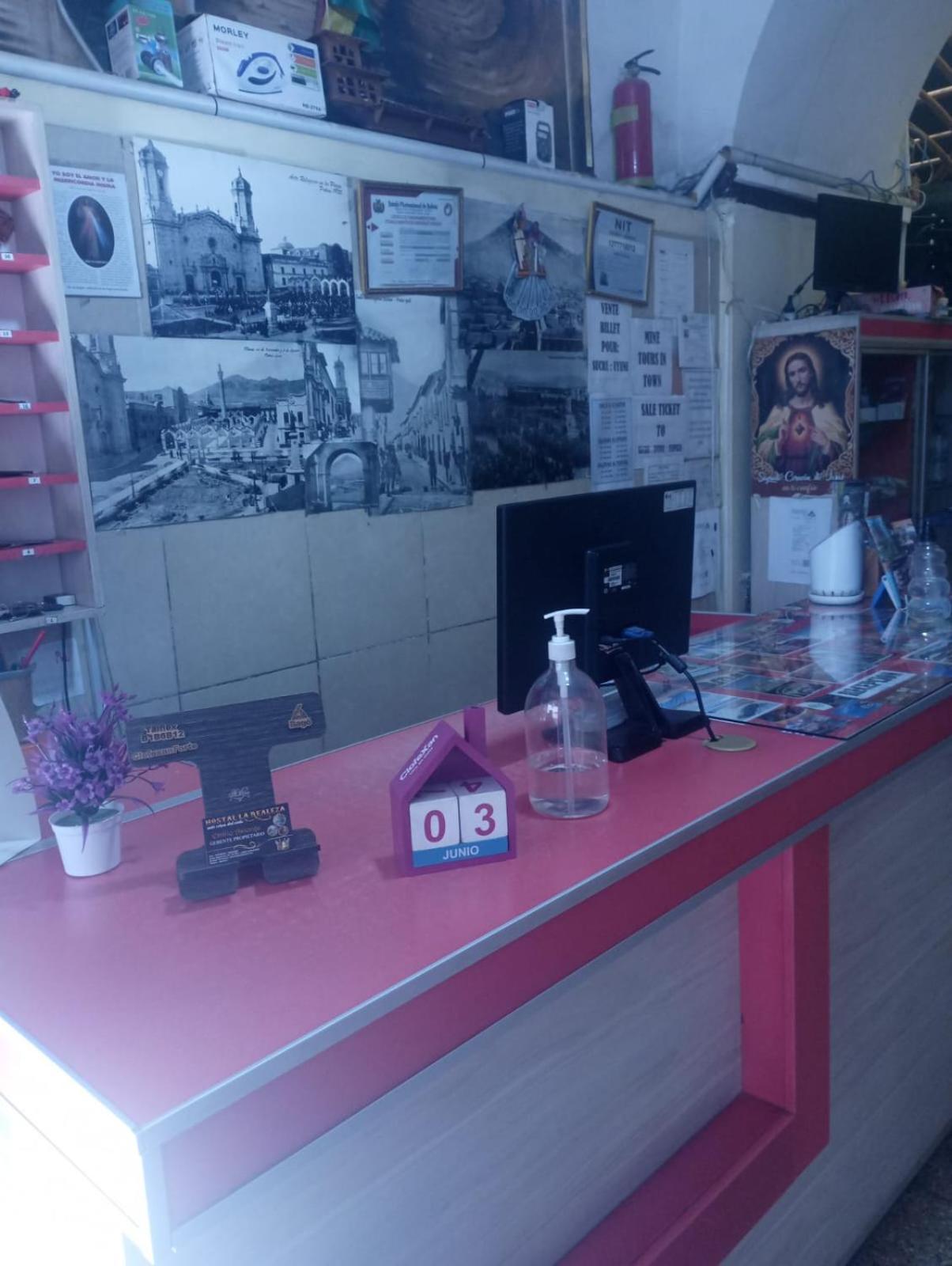 Hostal La Realeza Potosí Екстериор снимка